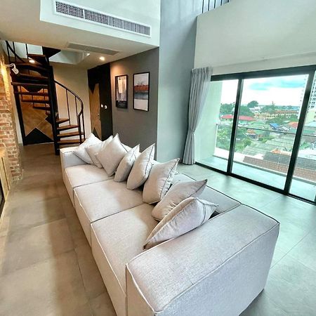 Room Actually Service Apartment Karon Exterior foto